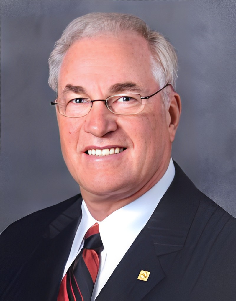 Richard E. Dauch