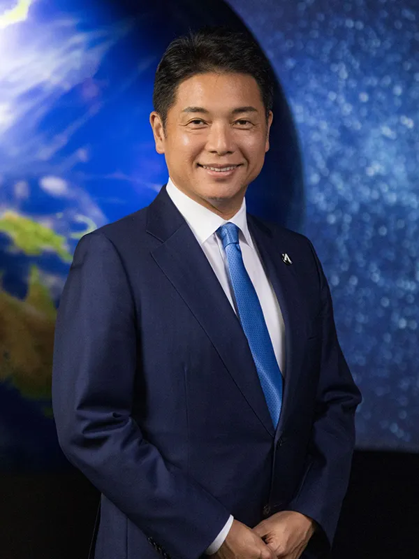 Nobu Okada